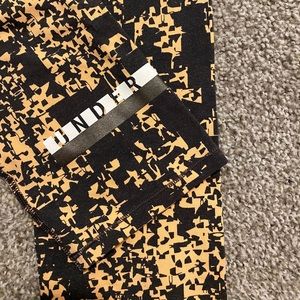 Under Armour crop leggings size M